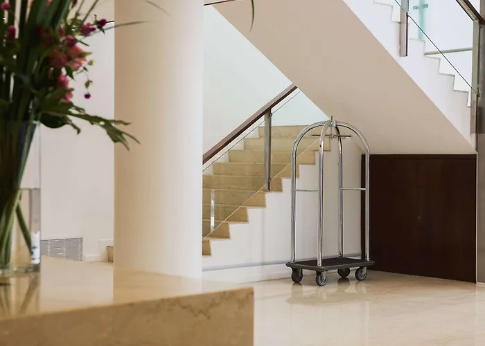 Hotel Dazzler By Wyndham Buenos Aires San Martin